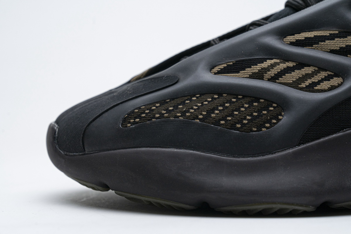 Adidas Yeezy 700 V3 'Clay Brown' GY0189 - Premium Sneaker Release Adidas Yeezy 700 V3 'Clay Brown' GY0189 - Premium Sneaker Release