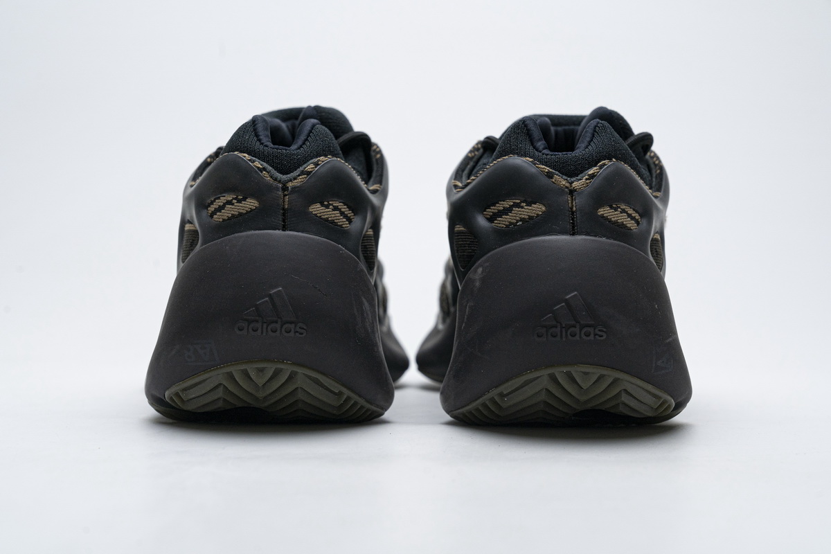 Adidas Yeezy 700 V3 'Clay Brown' GY0189 - Premium Sneaker Release Adidas Yeezy 700 V3 'Clay Brown' GY0189 - Premium Sneaker Release