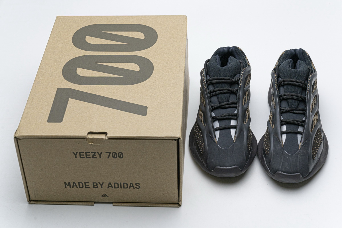 Adidas Yeezy 700 V3 'Clay Brown' GY0189 - Premium Sneaker Release Adidas Yeezy 700 V3 'Clay Brown' GY0189 - Premium Sneaker Release
