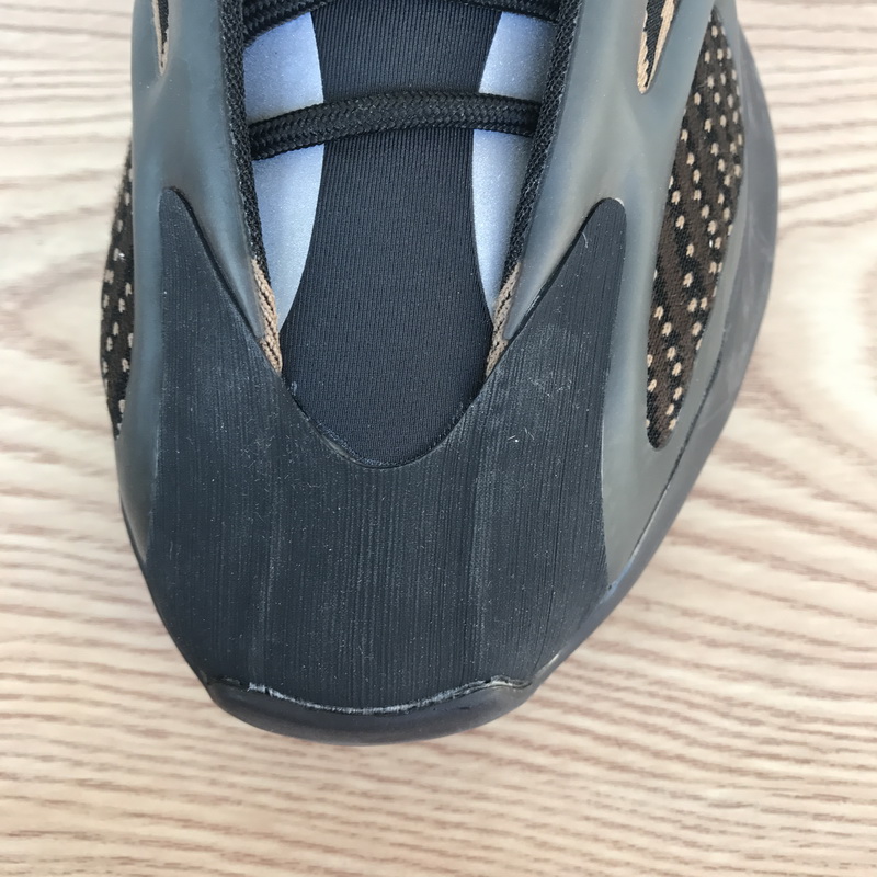 Adidas Yeezy 700 V3 'Clay Brown' GY0189 - Premium Sneaker Release Adidas Yeezy 700 V3 'Clay Brown' GY0189 - Premium Sneaker Release