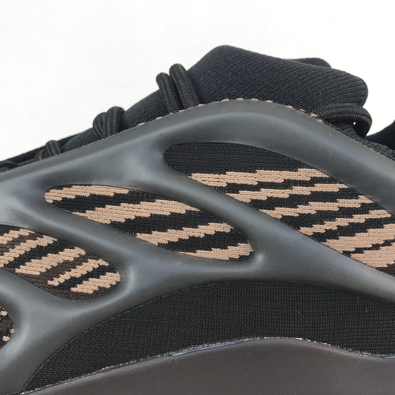 Adidas Yeezy 700 V3 'Clay Brown' GY0189 - Premium Sneaker Release Adidas Yeezy 700 V3 'Clay Brown' GY0189 - Premium Sneaker Release