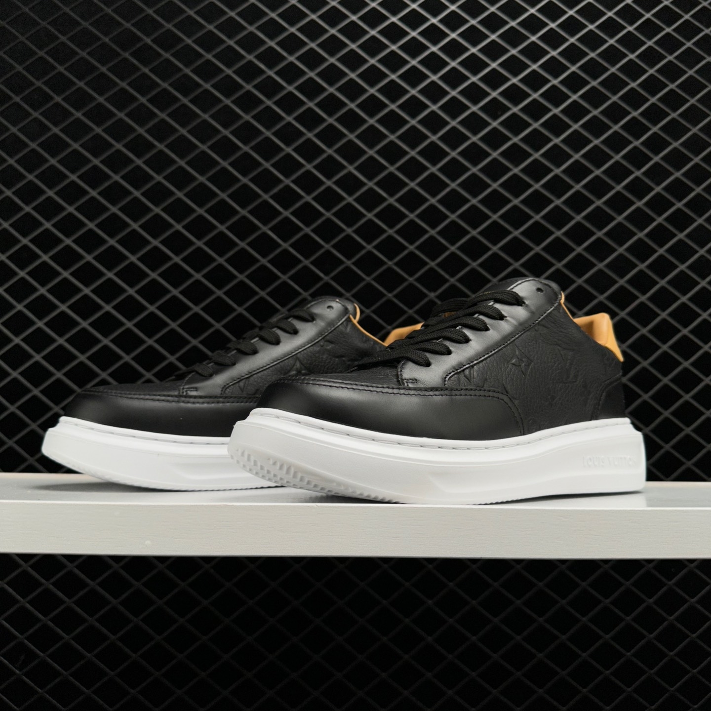 Shop the Luxurious Louis Vuitton Beverly Hills Black Collection Shop the Luxurious Louis Vuitton Beverly Hills Black Collection