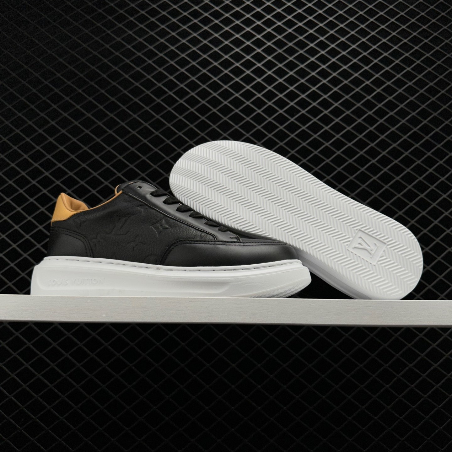 Shop the Luxurious Louis Vuitton Beverly Hills Black Collection Shop the Luxurious Louis Vuitton Beverly Hills Black Collection