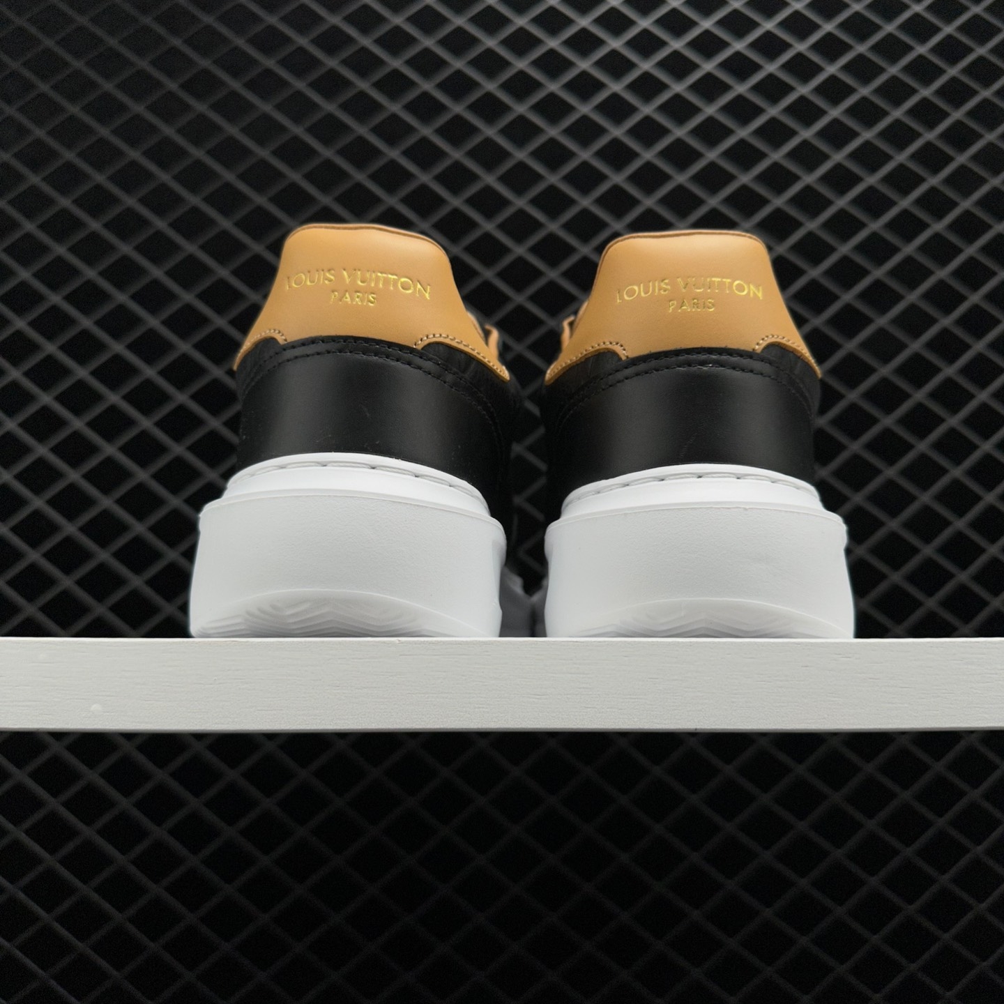 Shop the Luxurious Louis Vuitton Beverly Hills Black Collection Shop the Luxurious Louis Vuitton Beverly Hills Black Collection