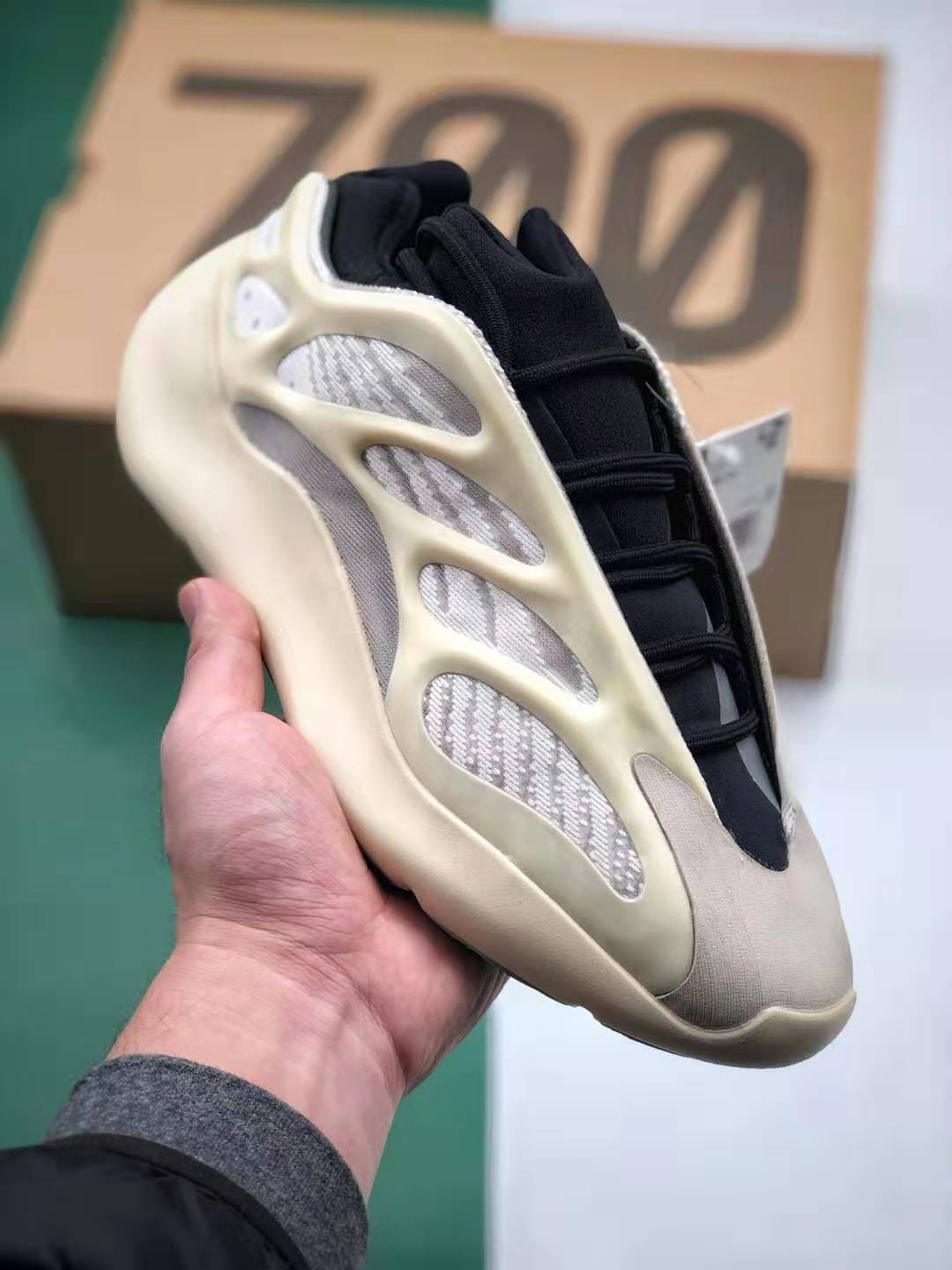 Adidas Yeezy 700 V3 Azael FW4980 - Stylish and Comfortable Footwear