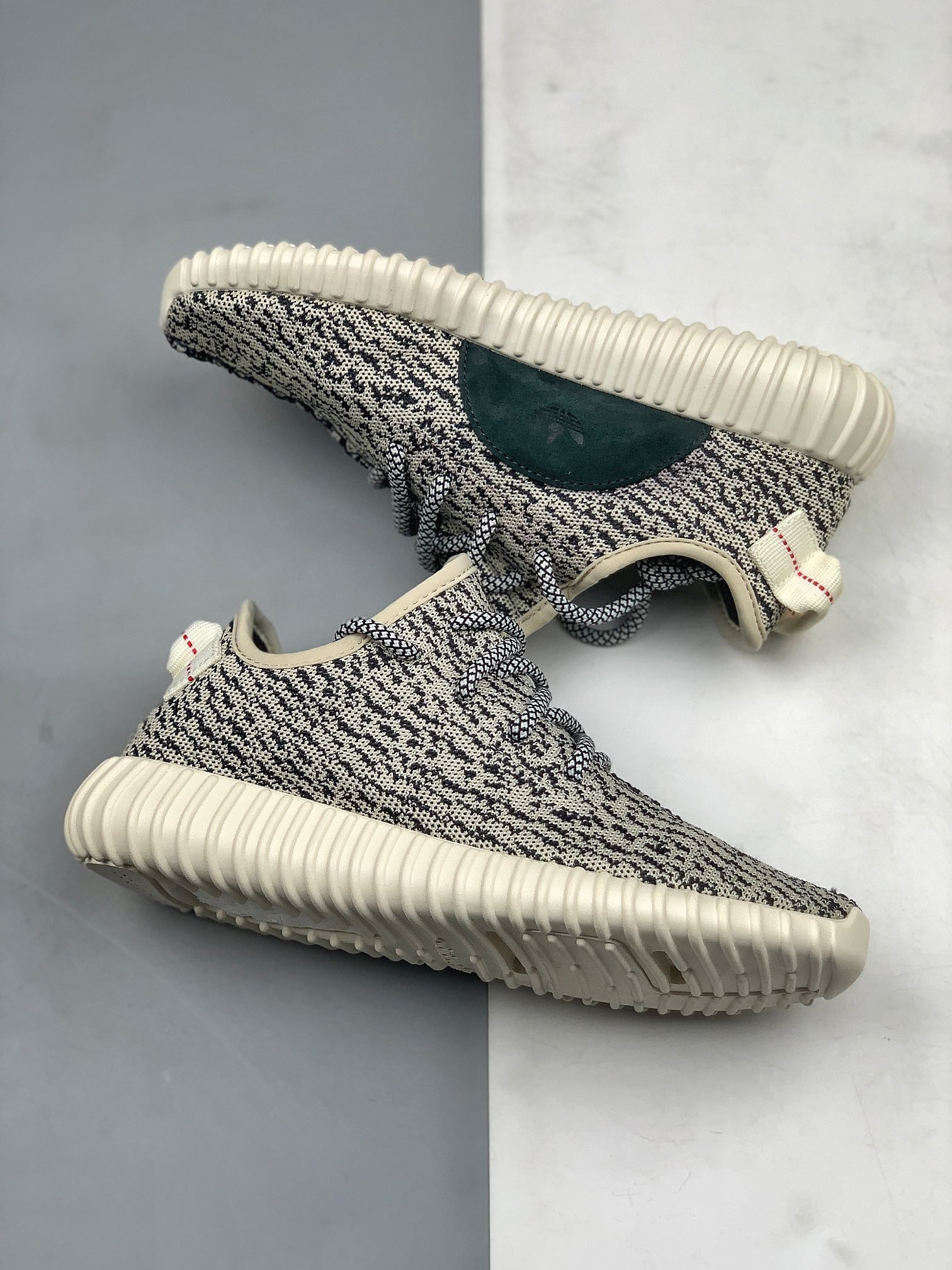 Adidas Yeezy 350 Boost Turtle Dove AQ4832 - Iconic Style for Sneaker Enthusiasts! Adidas Yeezy 350 Boost Turtle Dove AQ4832 - Iconic Style for Sneaker Enthusiasts!