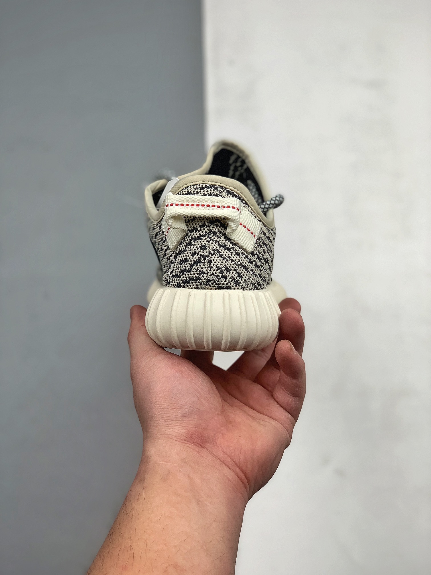 Adidas Yeezy 350 Boost Turtle Dove AQ4832 - Iconic Style for Sneaker Enthusiasts! Adidas Yeezy 350 Boost Turtle Dove AQ4832 - Iconic Style for Sneaker Enthusiasts!