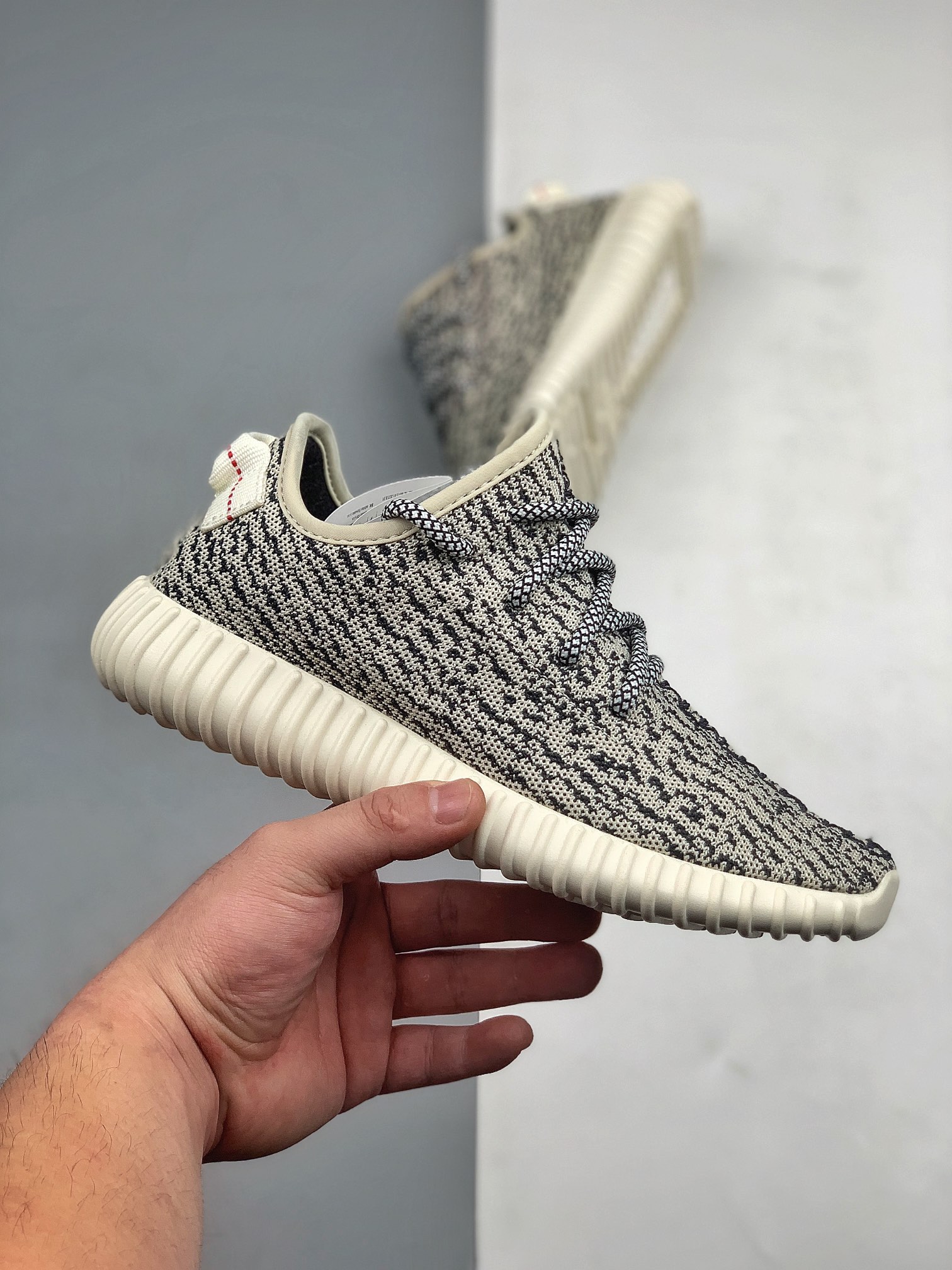 Adidas Yeezy 350 Boost Turtle Dove AQ4832 - Iconic Style for Sneaker Enthusiasts! Adidas Yeezy 350 Boost Turtle Dove AQ4832 - Iconic Style for Sneaker Enthusiasts!
