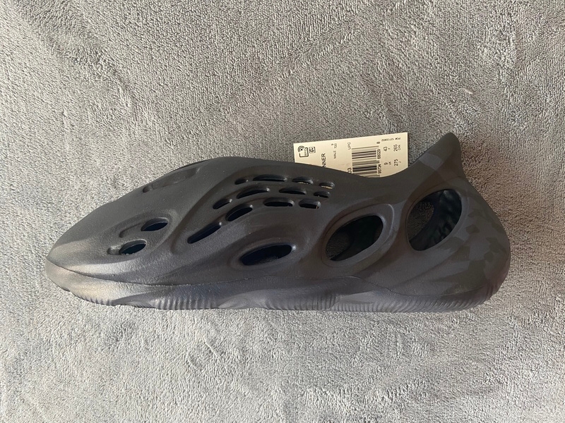 Adidas Yeezy Foam Runner 'Mineral Blue' GV7903 - Stylish & Comfy Footwear