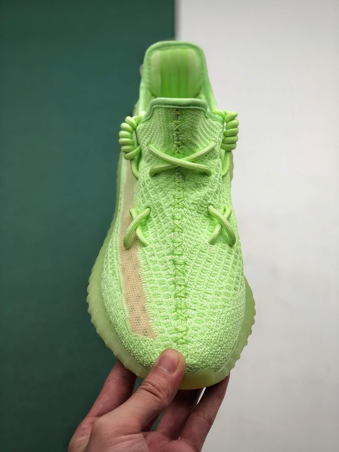 Adidas Yeezy Boost 350 V2 Glow EG5293 - Exclusive Glow-in-the-Dark Sneakers Adidas Yeezy Boost 350 V2 Glow EG5293 - Exclusive Glow-in-the-Dark Sneakers
